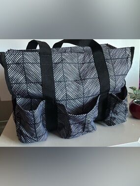 Thirty-One  Deluxe Utility Tote